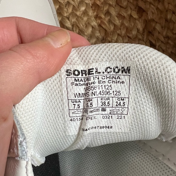 SOREL Out N’ About wedge boots - Picture 10 of 11